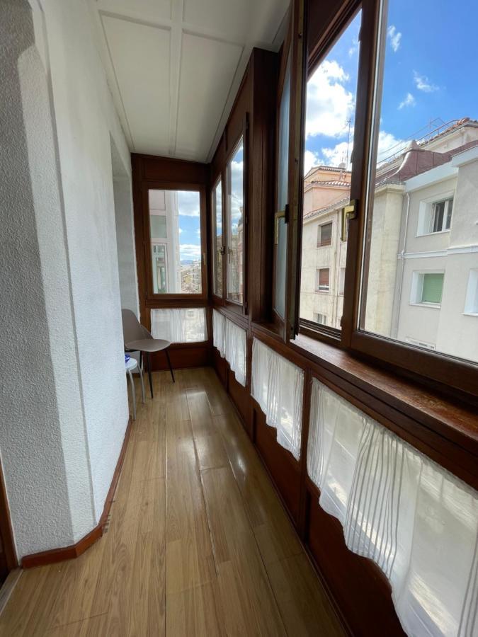 Apartamento Kalea Corazon Urbano Витория Экстерьер фото